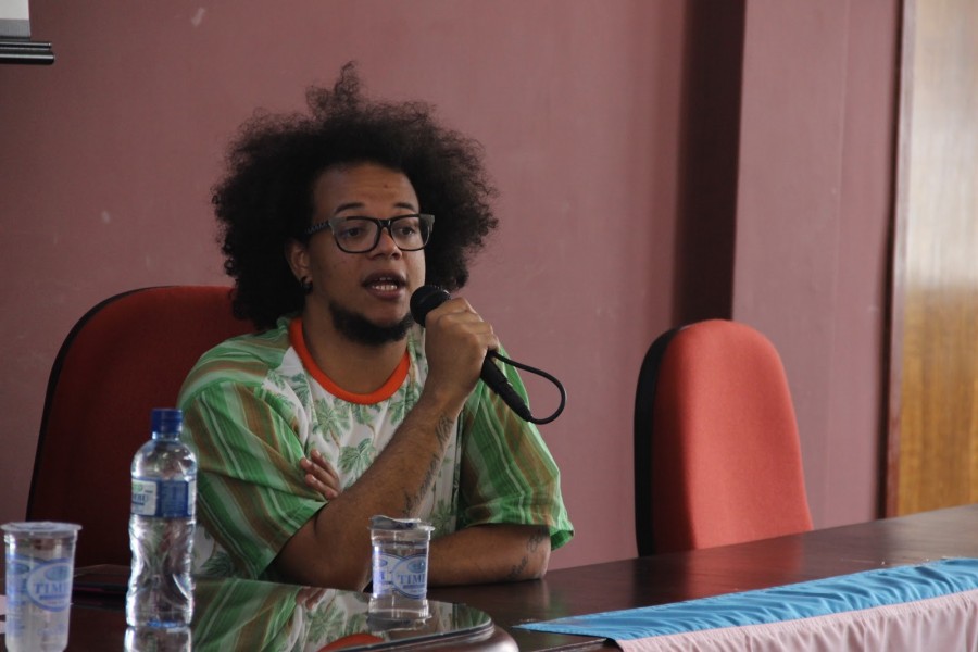 Marcelo Caetano participou da terceira edição do UFPR Fora do Armário, realizado na faculdade de Direito da UFPR